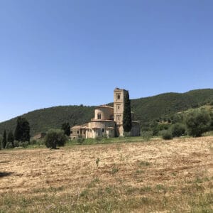 From Montalcino to Sant’Antimo Hiking & Wine Tour