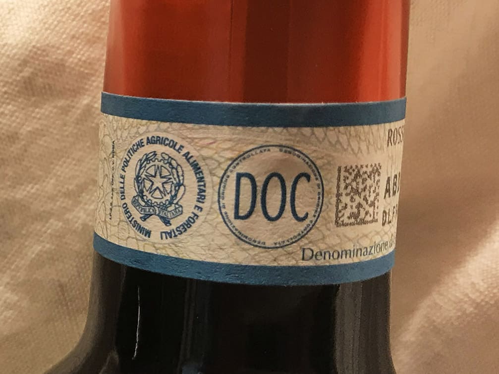 Italian Wine Appellations: DOC and DOCG explained 2 Italian DOC and DOCG wines explained