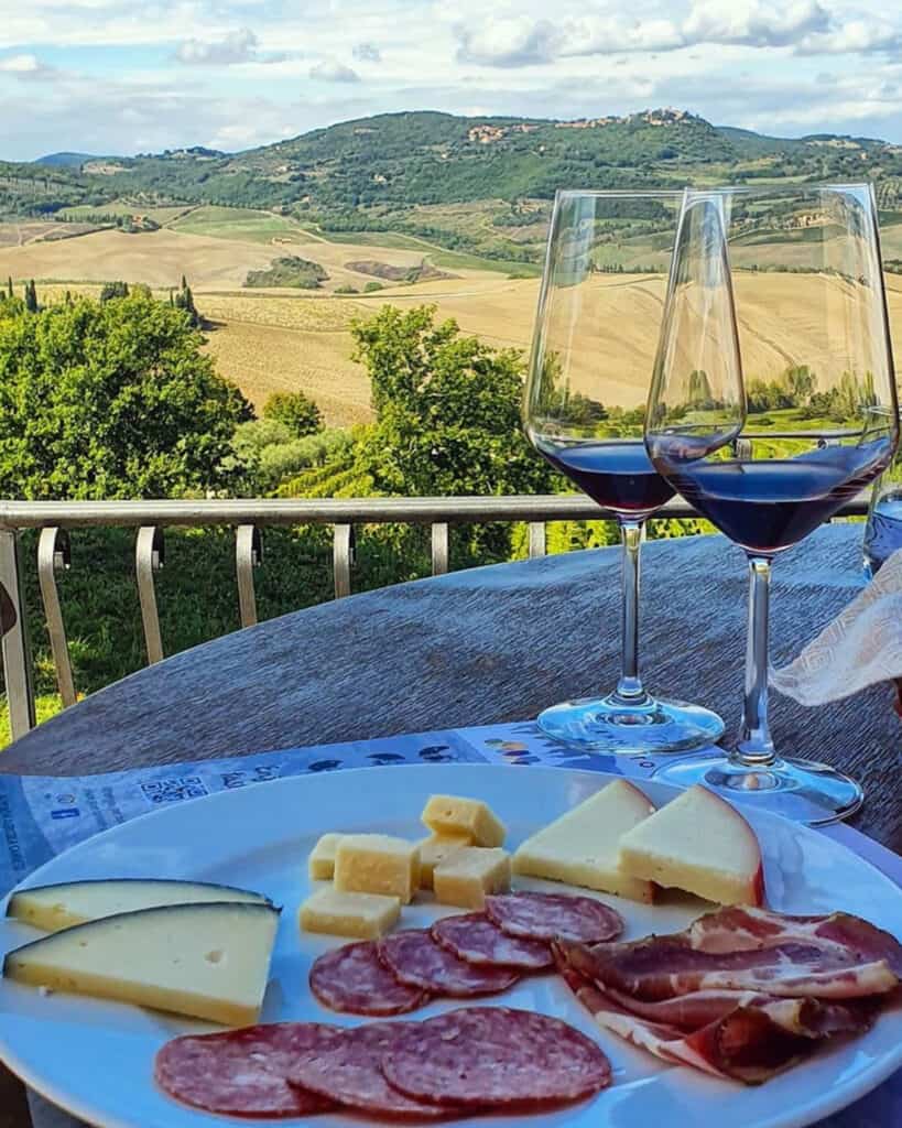 6 Tips to Organize your Memorable Trip to Tuscany - Montalcino Wine Tours